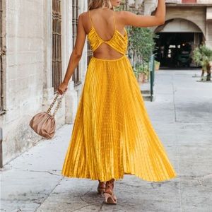 Vici pleated long dress